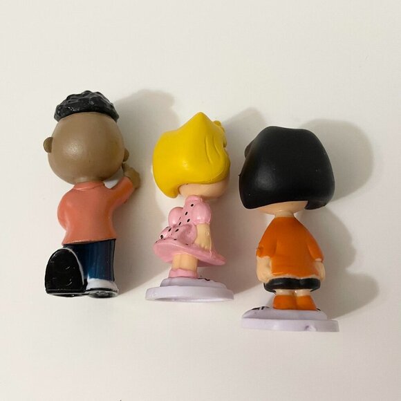 Lot of 7 Peanuts Gang Charlie Brown Figures Snoopy Marcie Franklin Sally - Picture 7 of 13